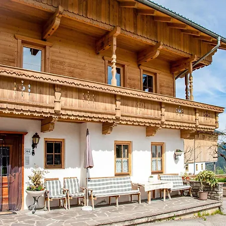 Apartment In In A Ski Area Hainzenberg