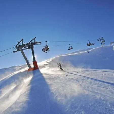 In In A Ski Area Apartment Hainzenberg