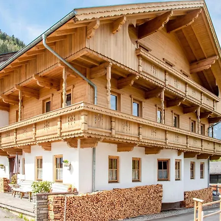 In In A Ski Area Apartment Hainzenberg
